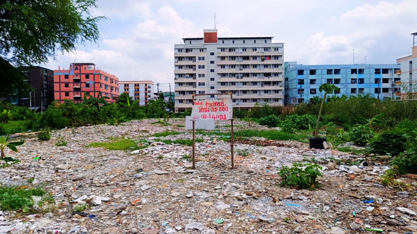 Read more about the article ที่จอดรถยนต์ให้เช่ารายเดือน ลาดพร้าว 124 จอดสะดวก เดินทางสบาย ใกล้ลาดพร้าว 122